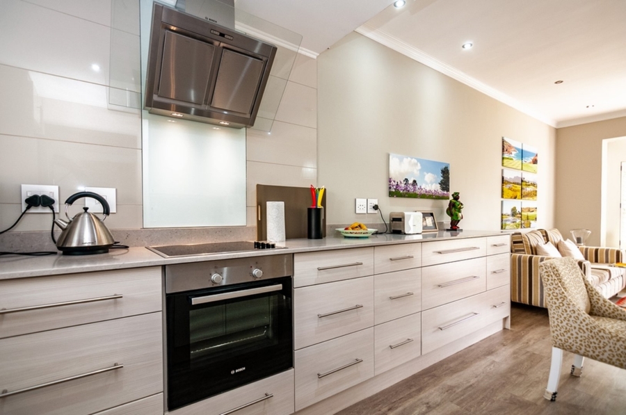 To Let 1 Bedroom Property for Rent in Fancourt Western Cape